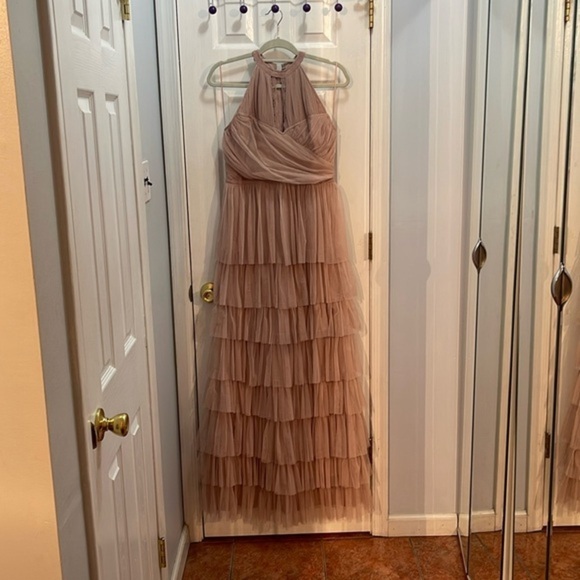 - NWT ANAYA WITH LOVE Halter Neck Tiered Maxi Dress Women’s Size 6 - Picture 3 of 17